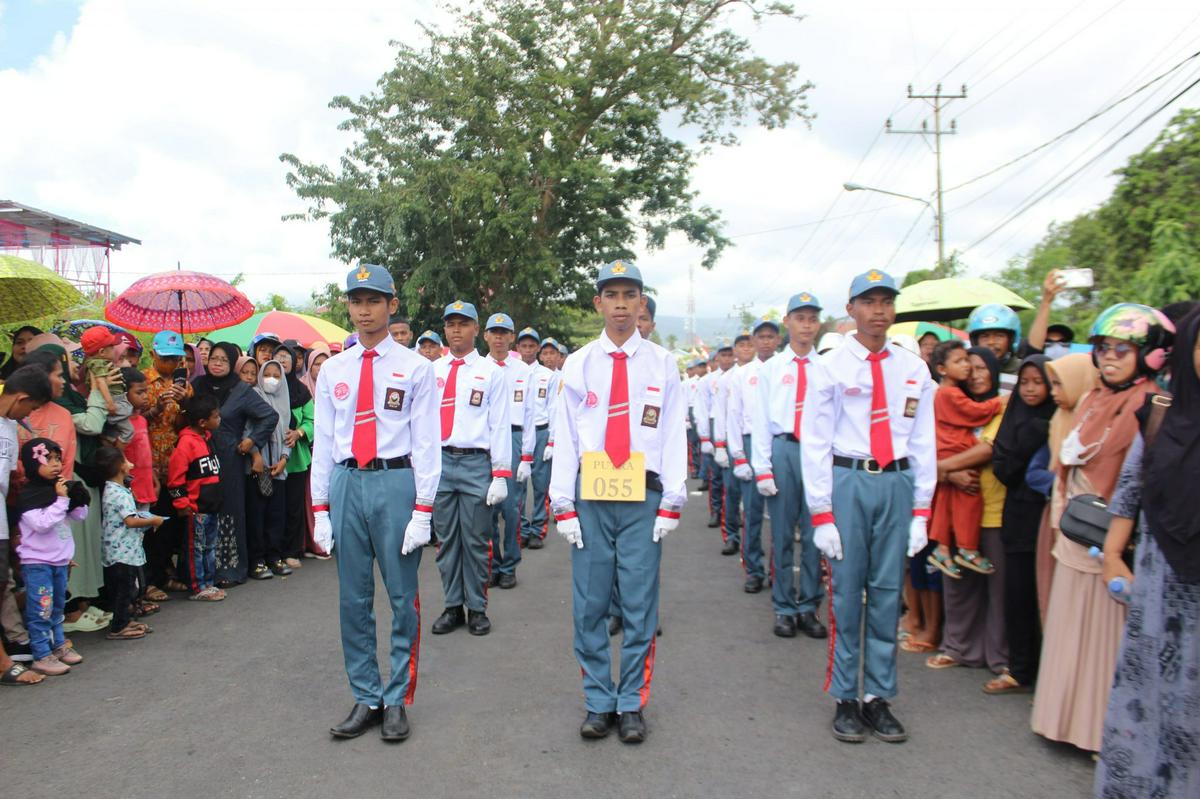 Gerak Jalan Indah SMK Negeri 2 Buton Raih Juara