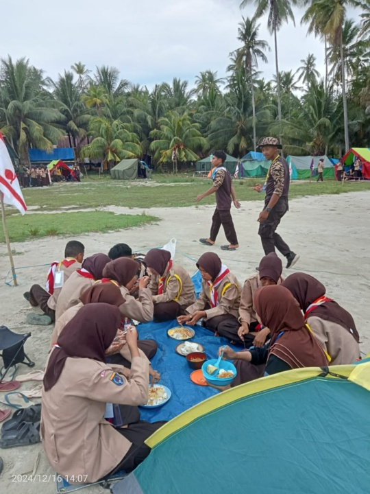 SMK Negeri 2 Buton Raih Juara Umum III dalam Perkemahan Akbar VI Saka Bahari Buton 2024