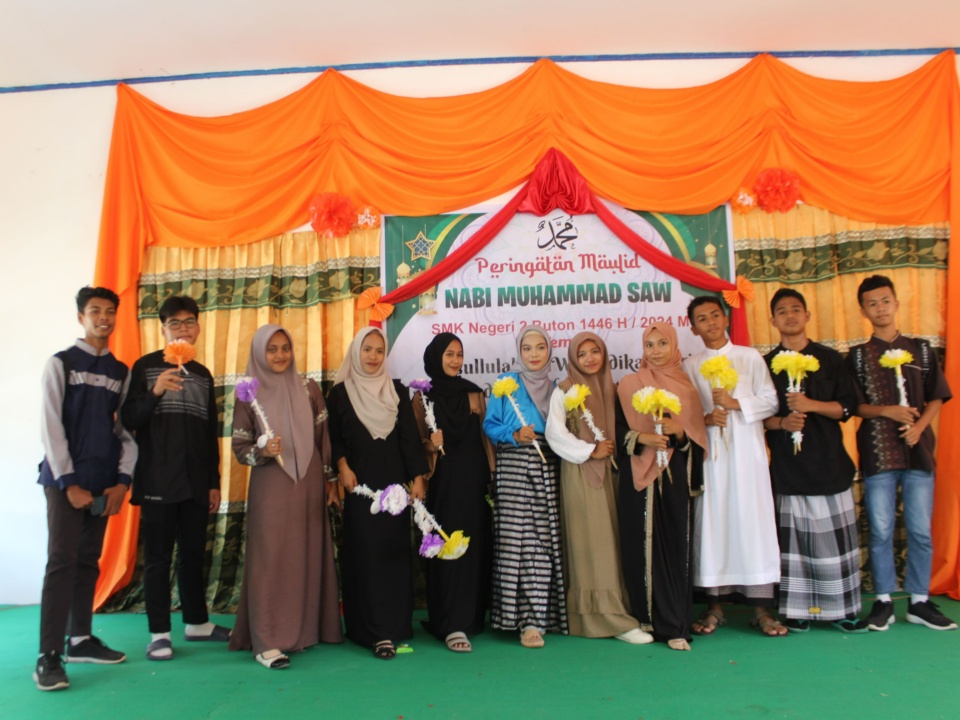 SMK Negeri 2 Buton Gelar Peringatan Maulid Nabi Muhammad SAW dengan Meriah