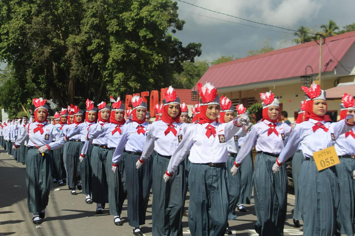 Gerak Jalan Indah SMK Negeri 2 Buton Raih Juara