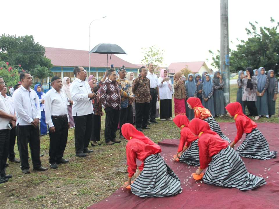 SMK Negeri 2 Buton Luncurkan Program Teaching Factory Tata Busana