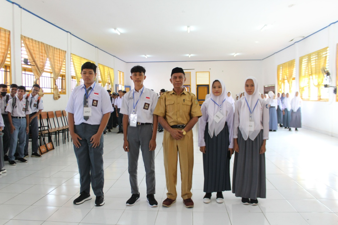 SMK Negeri 2 Buton Sambut Siswa Baru dengan Semangat MPLS