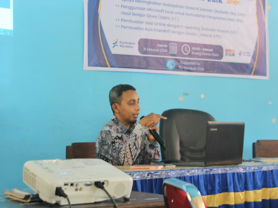 MGMP SMK Negeri 2 Buton Sukses Gelar Kegiatan Berbagi Praktik Baik