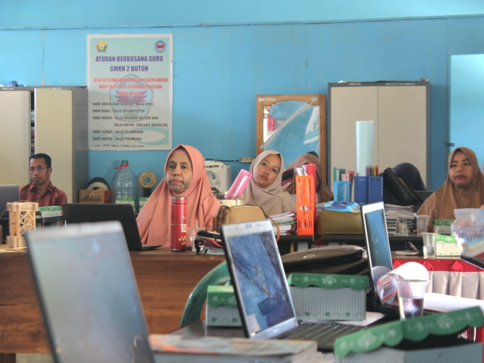 MGMP SMK Negeri 2 Buton Sukses Gelar Kegiatan Berbagi Praktik Baik