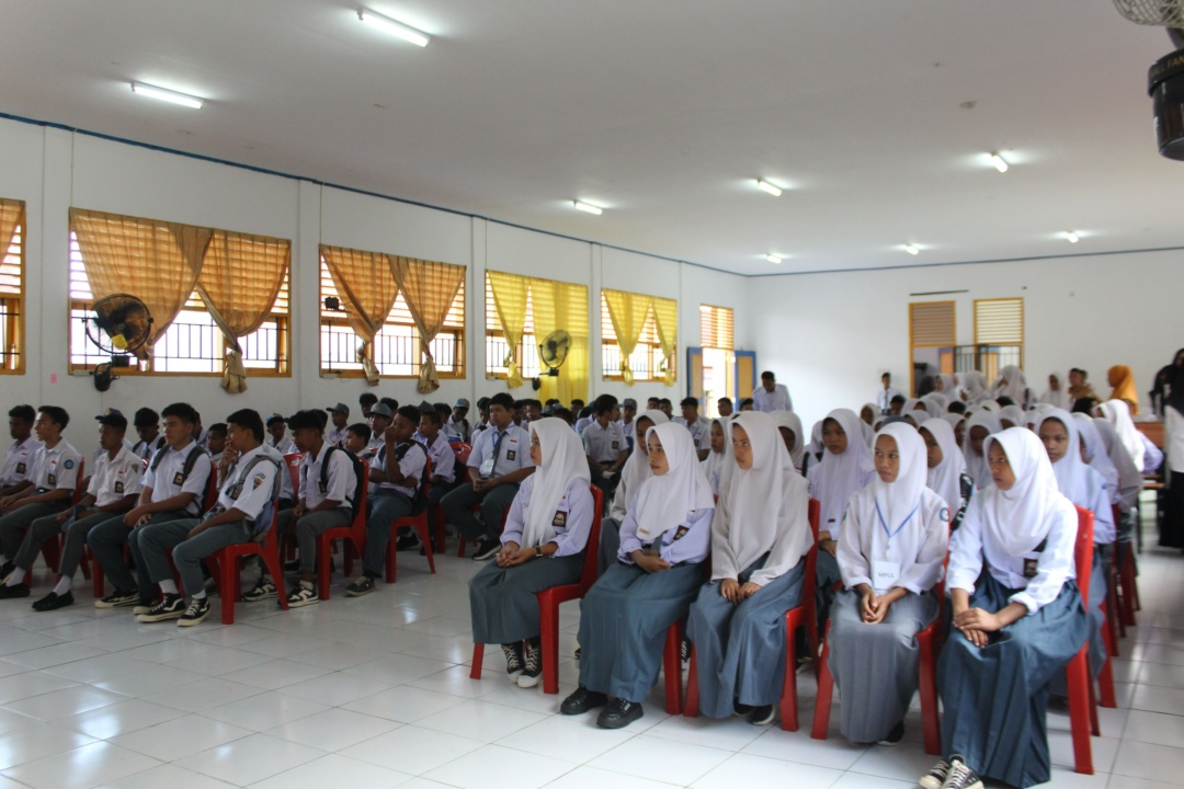 SMK Negeri 2 Buton Sambut Siswa Baru dengan Semangat MPLS