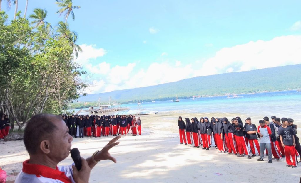 Pelantikan Pengurus OSIS SMK Negeri 2 Buton Periode 2022/2023