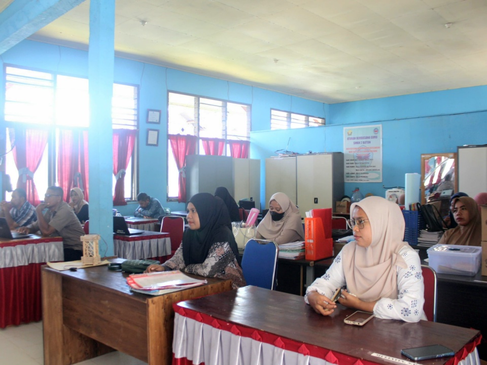 MGMP SMK Negeri 2 Buton Sukses Gelar Kegiatan Berbagi Praktik Baik