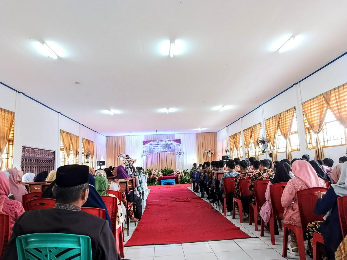 Wisuda Pelepasan Siswa Kelas XII SMK Negeri 2 Buton Tahun Pelajaran 2022/2023