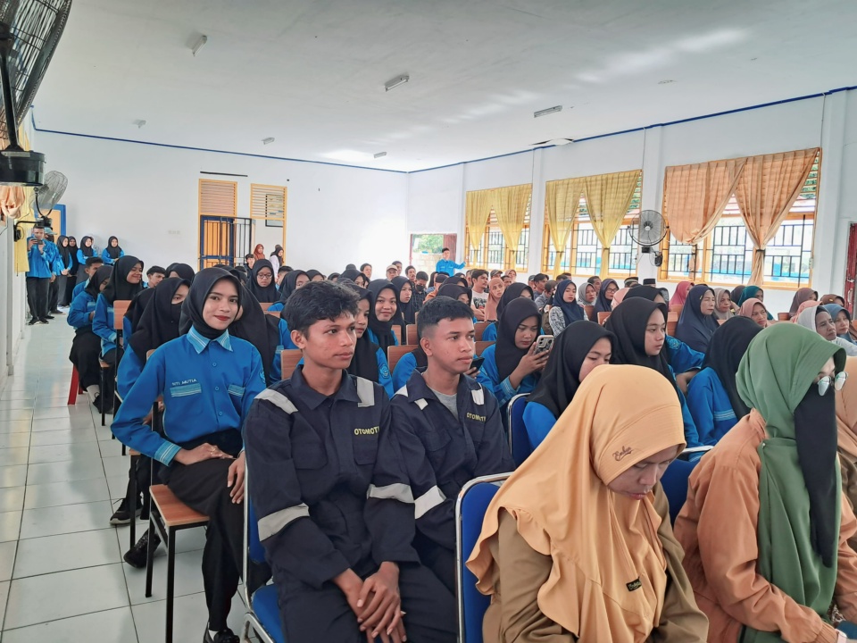 Pembekalan dan Pelepasan Peserta Praktik Kerja Lapangan (PKL)