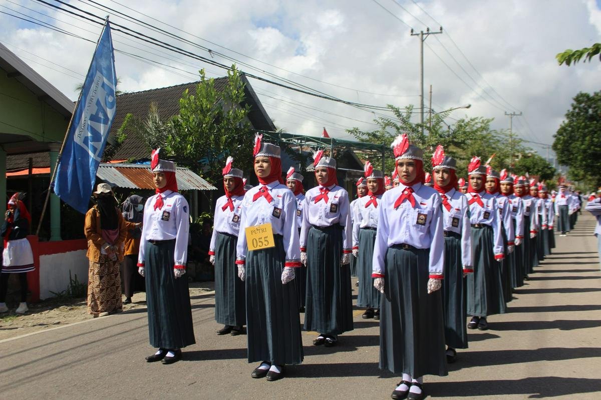 Gerak Jalan Indah SMK Negeri 2 Buton Raih Juara