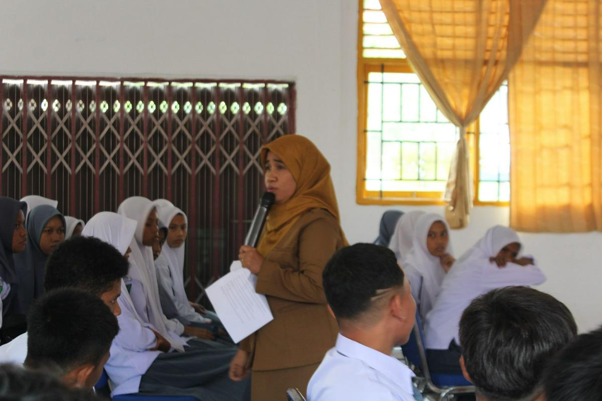 Pengenalan Lingkungan Sekolah (PLS) SMK Negeri 2 Buton Tapel 2023/2024