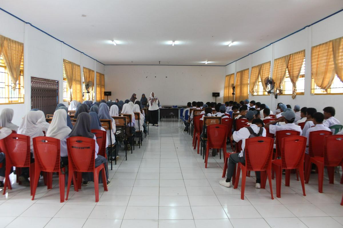 Pengenalan Lingkungan Sekolah (PLS) SMK Negeri 2 Buton Tapel 2023/2024