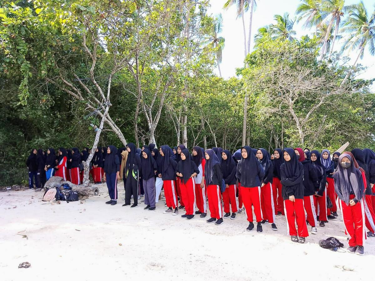 Pelantikan Pengurus OSIS SMK Negeri 2 Buton Periode 2022/2023
